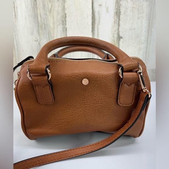 LC Lauren Conrad Barrel Crossbody Bag - Picture 2 of 9